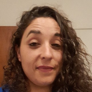 Carla fernanda Espindola